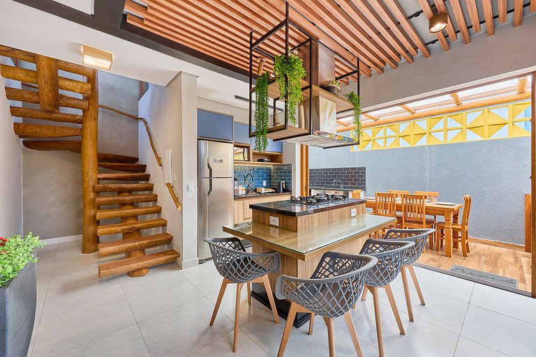 Casa Banyak c/SPA e Churrasqueira na Orla Itagua